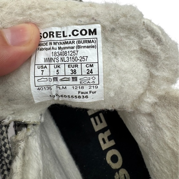 Sorel Out N About Plus Duck Boots - Picture 8 of 12